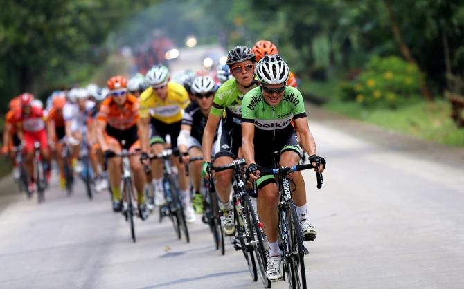 Marc Goos (Belkin) pulls back the breakaway