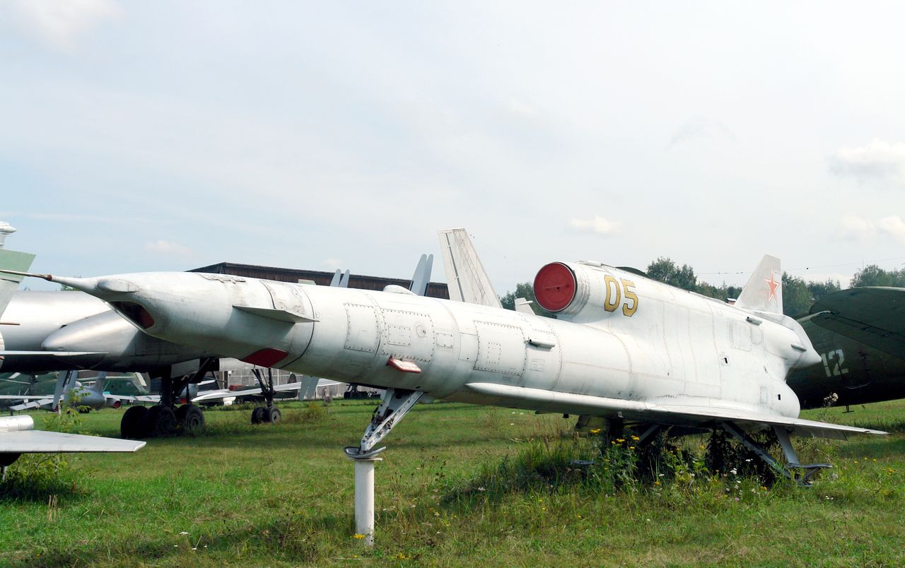 Tupolev Tu-141 Strizh drone