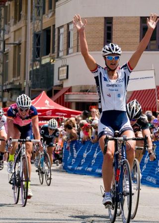 Brook Miller (Team TIBCO) wins the 2010 Air Force Classic Clarendon Cup.