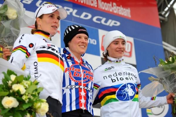 Katie Compton on the podium with Hanka Kupfernagel and Marianne Vos.