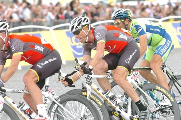 Seven-time Tour champion Lance Armstrong (RadioShack) rides in Paris for the final time in his career.