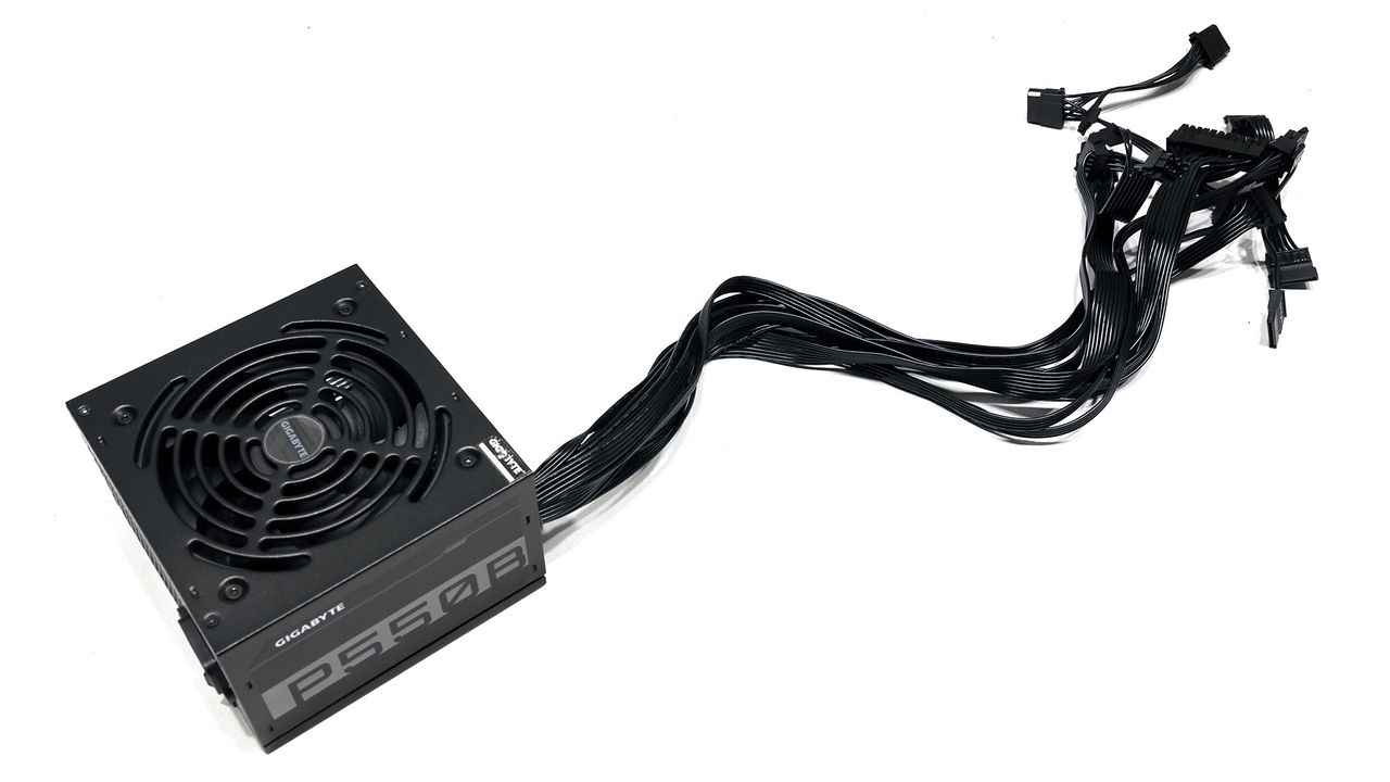 Gigabyte P550B