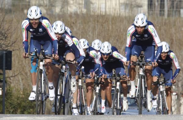 The De Rosa - Flaminia team out on the course