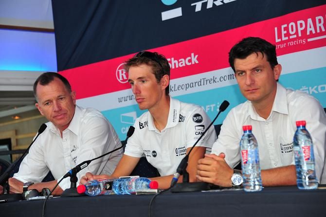 Andy Schleck and Luca Guercilena (Radioshack - Leopard)