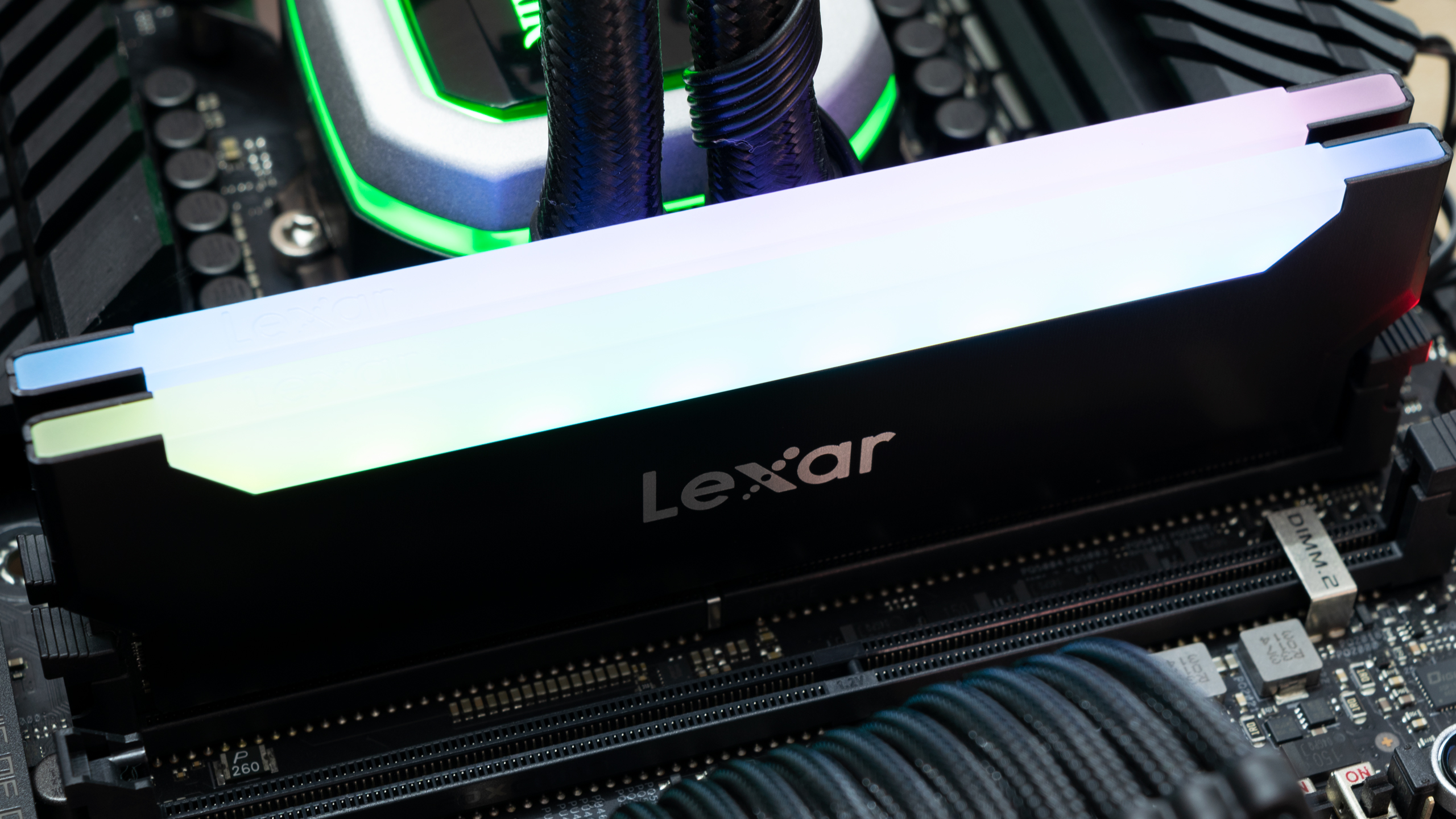 Hades Review: Tom\'s Without Lexar The C18 | RGB Performance DDR4-3600 Hardware Bling