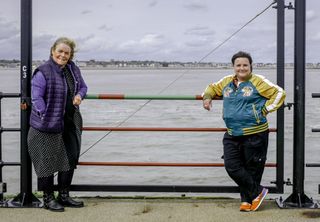 Linda Robson joins Susan Calman on the seafront in Southend