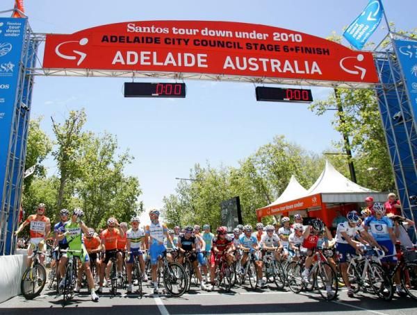 The riders line up for the start of the final stage.