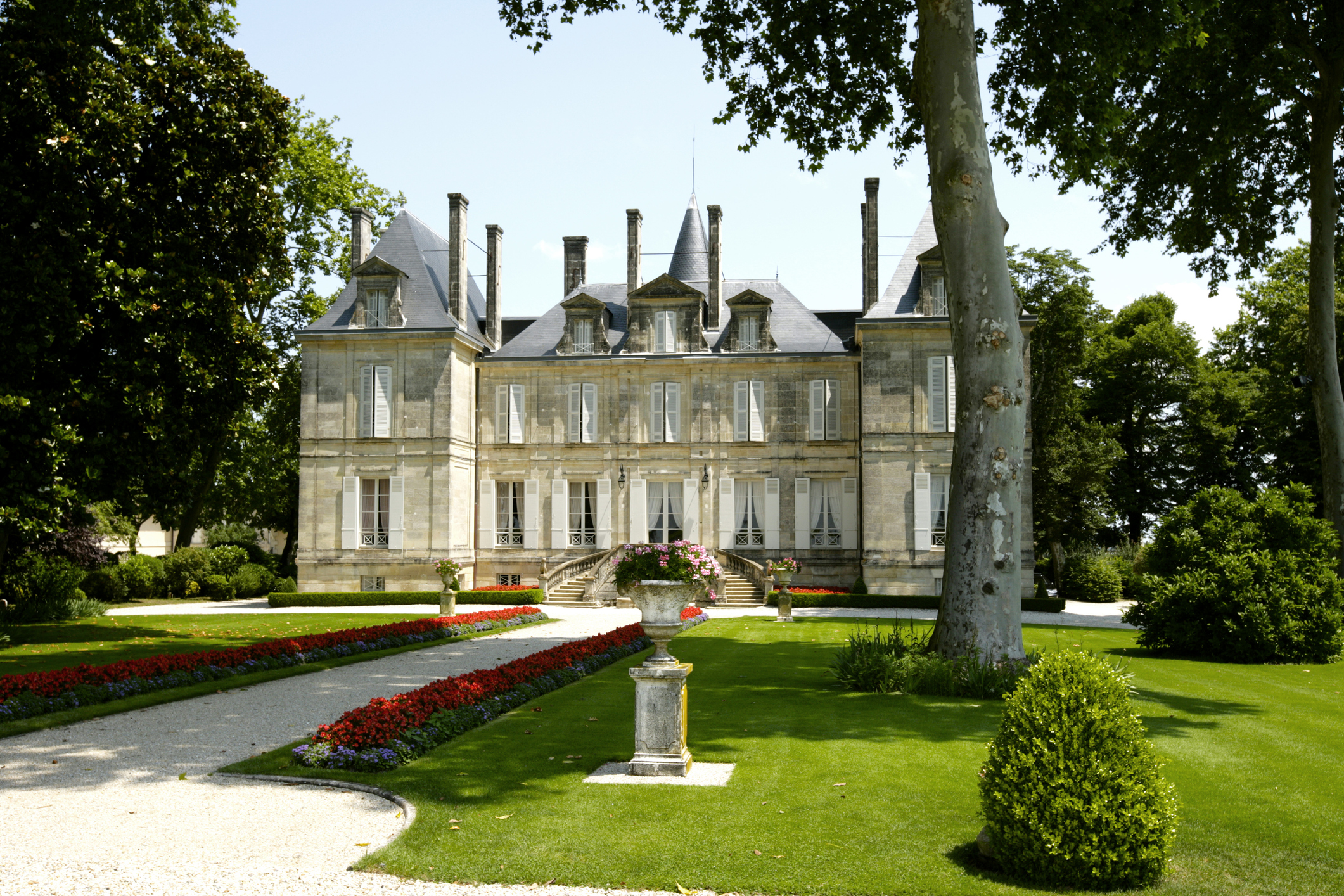 Ch&acirc;teau Pichon Longueville Baron, Medoc, Bordeaux, France.
