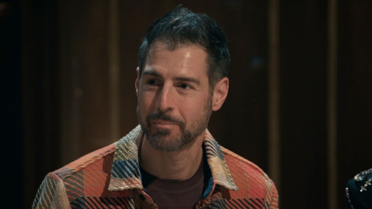 Rob Cesternino Went Off About His Least Favorite Survivor Tradition, (But I'll Defend It)" target="_self" data-before-rewrite-localise="/television/rob-cesternino-went-off-his-least-favorite-survivor-tradition-but-ill-defend-it