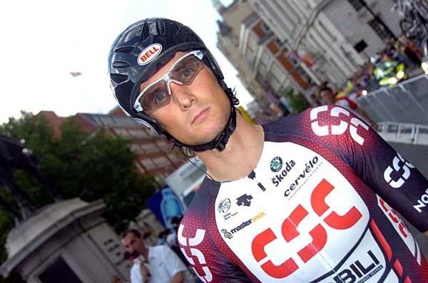 Fr&auml;nk Schleck (Team CSC) concentrating before the start.
