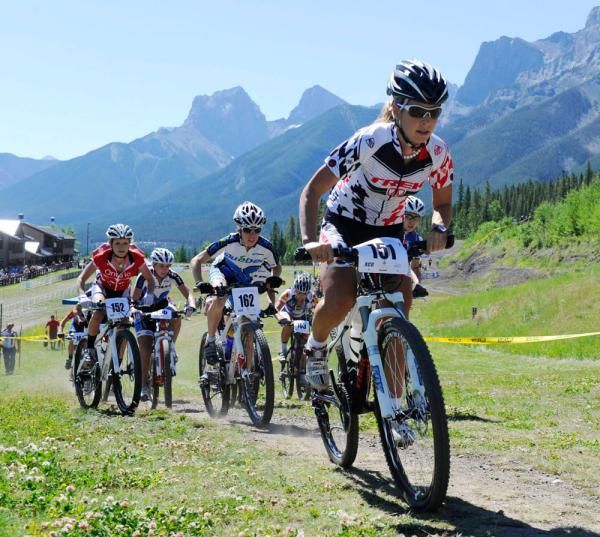 Emily Batty (ON) Trek World Racing leading the U23 race