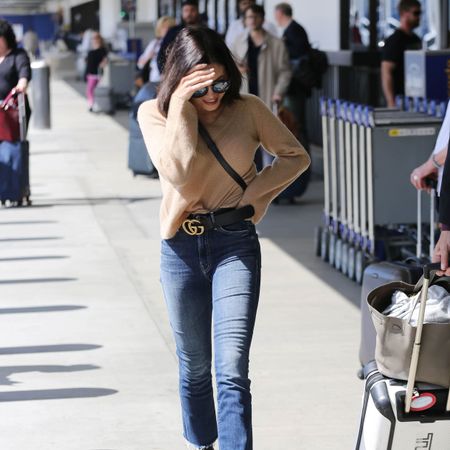 Jeans, Clothing, Street fashion, Fashion, Denim, Snapshot, Footwear, Leg, Standing, Street, 