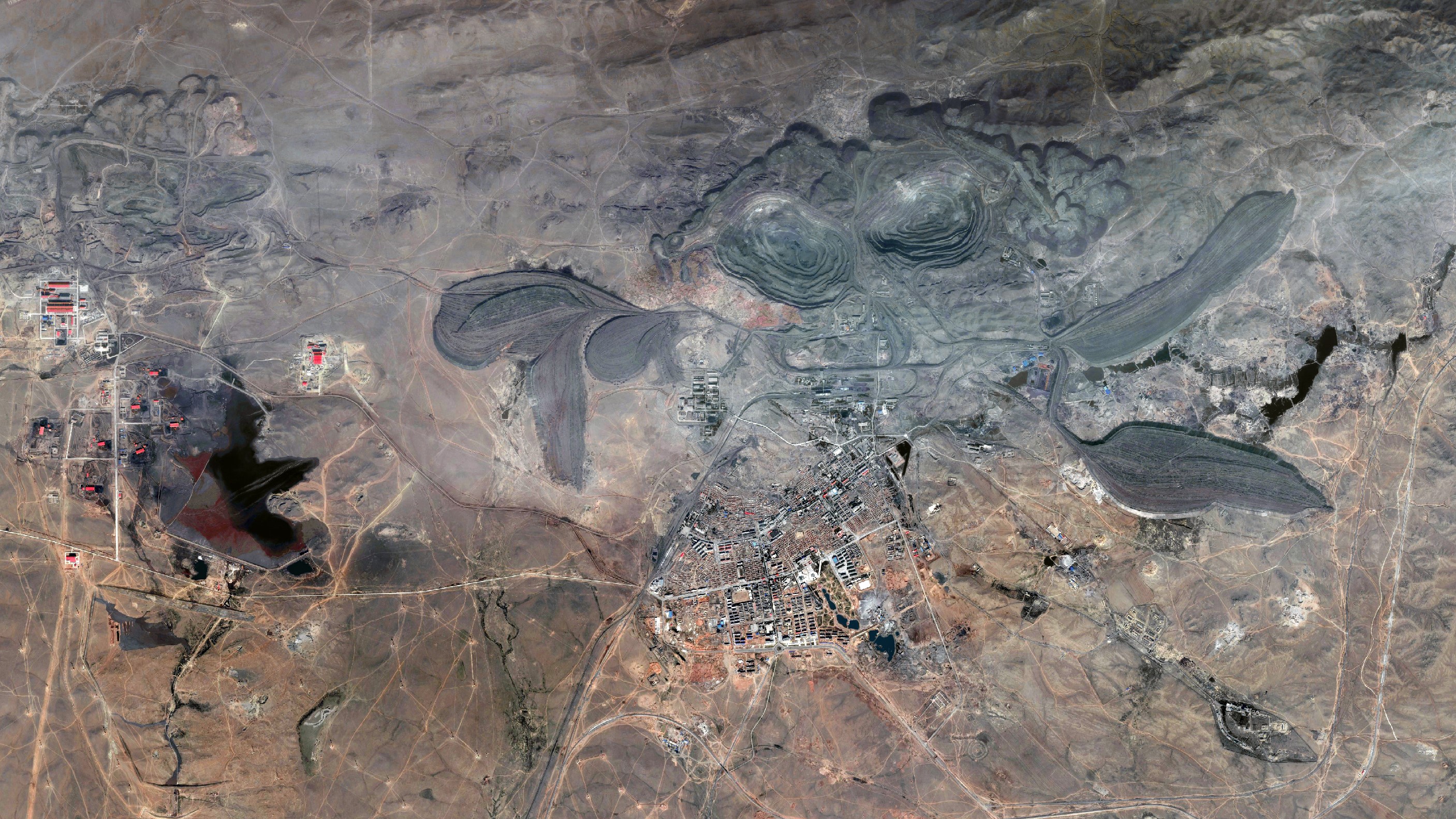 aerial view of the Bayan Obo deposit in Inner Mongolia