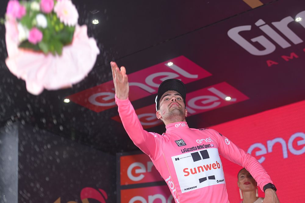 Tom Dumoulin (Team Sunweb) keeps the maglia rosa for another day