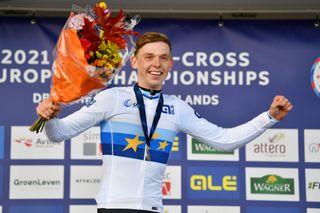COL DU VAM DRENTHE NETHERLANDS NOVEMBER 07 Gold medalist Aaron Dockx of Belgium poses on the podium during the medal ceremony after the 19th UEC European Cyclocross Championships 2021 Mens Junior EuroCross21 UECcycling on November 07 2021 in Col du Vam Drenthe Netherlands Photo by Luc ClaessenGetty Images