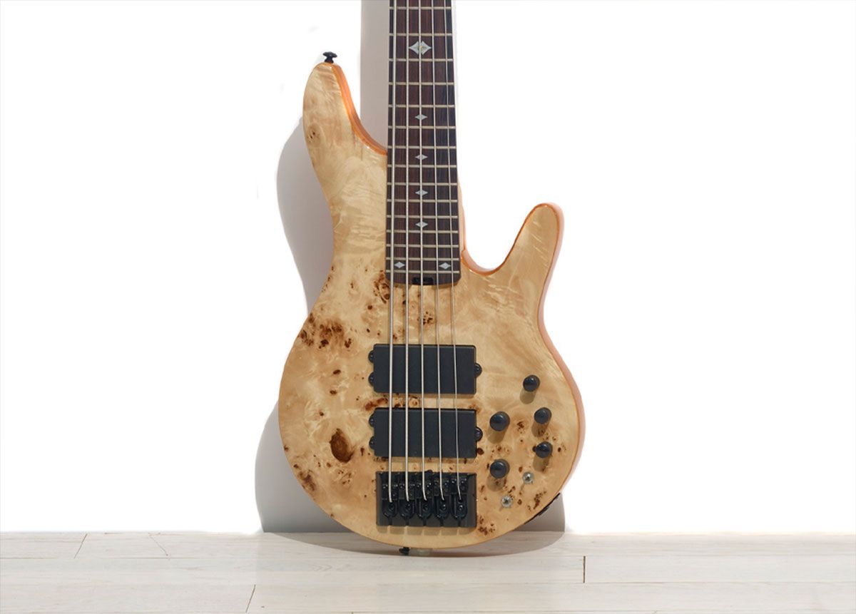 Michael Kelly Guitars Pinnacle Bass