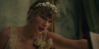 Taylor Swift in Willow music video