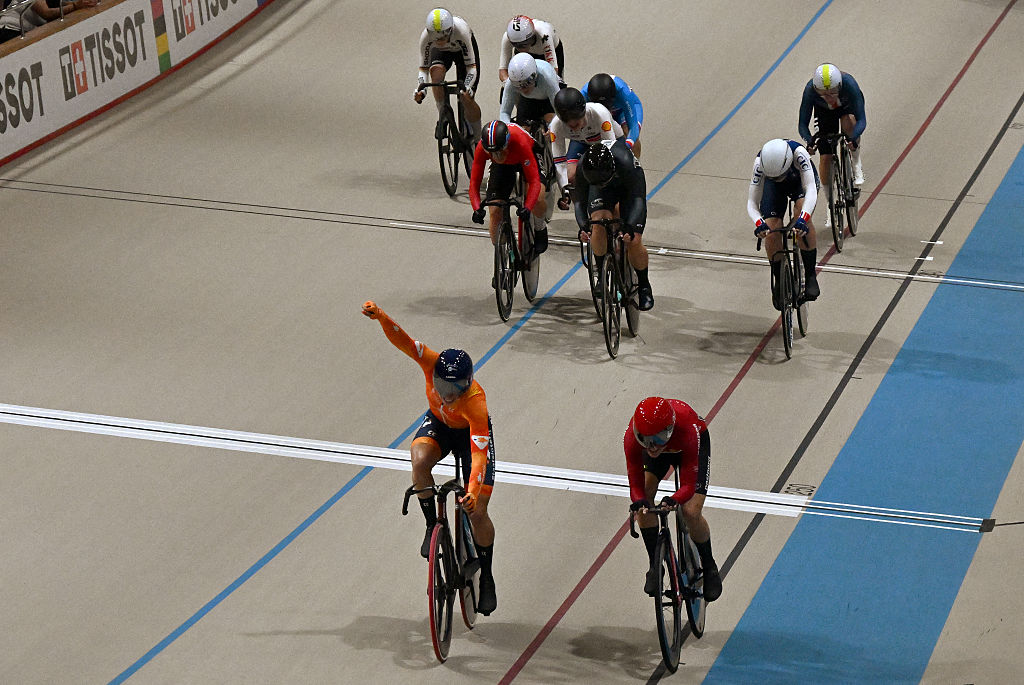 Netherlands&#039; #34 Lorena Wiebes (L) celebrates after winning the women&#039;s scratch 10km final during the 2025 UCI Track World Championships at the Pe&amp;ntilde;alolen Velodrome, in Santiago, on October 22, 2025. (Photo by RODRIGO ARANGUA / AFP)