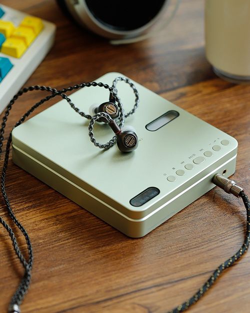 EC Play Portable CD Player