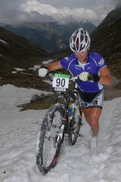 Alexey Medvedev (Elettroveneta-Corratec) on his way to winning stage 2