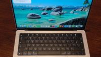 MacBook Pro M5 Max