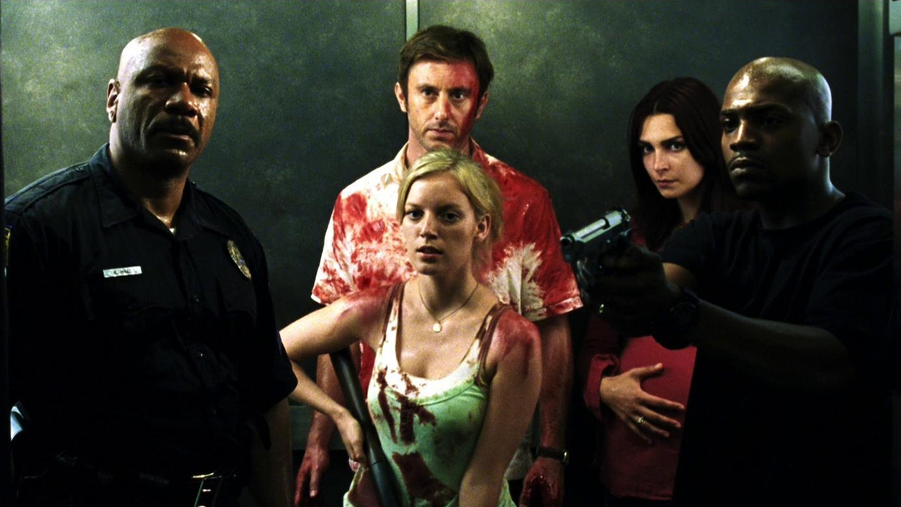 Screenshot from Dawn of the Dead (2004)