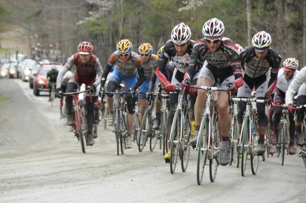 Jamis-Sutter Home p/b Colavita leads the main bunch up Juniper Swamp the second time