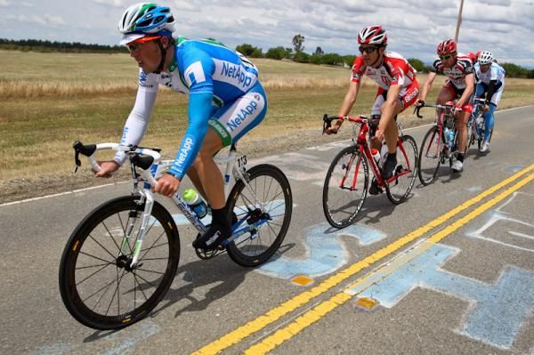 Timon Seubert (NetApp) driving the break.