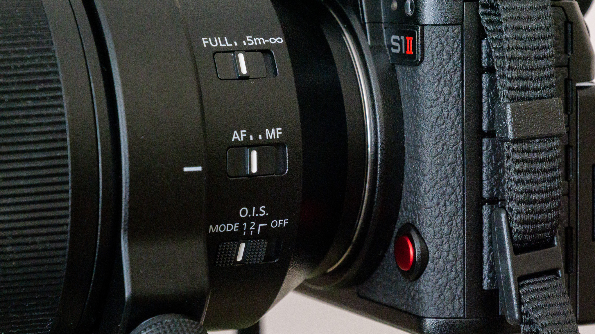 Panasonic Lumix S 100-500mm F5-7.1 O.I.S lens