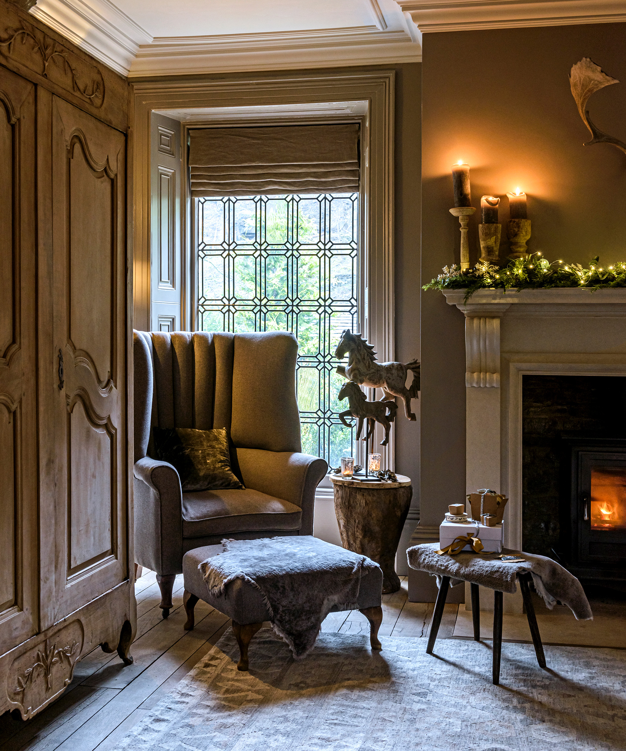 Country Christmas house