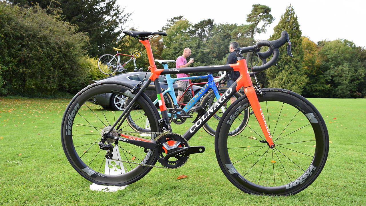 This Colnago C60 features the FSA WE electronic groupset