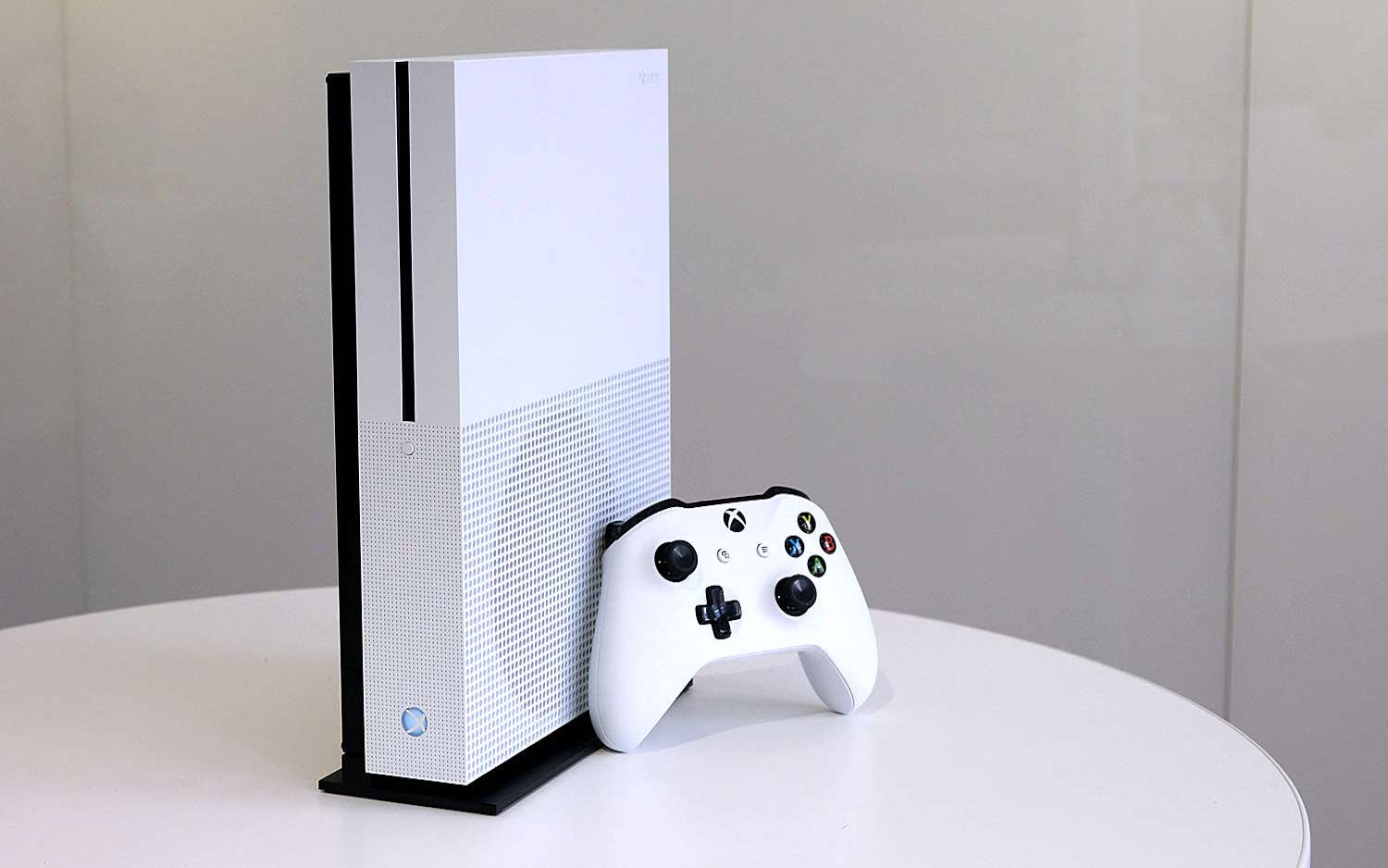ophouden Gom programma Xbox One 2018 Review: A Much-Improved Console Missing One Big Thing | Tom's  Guide