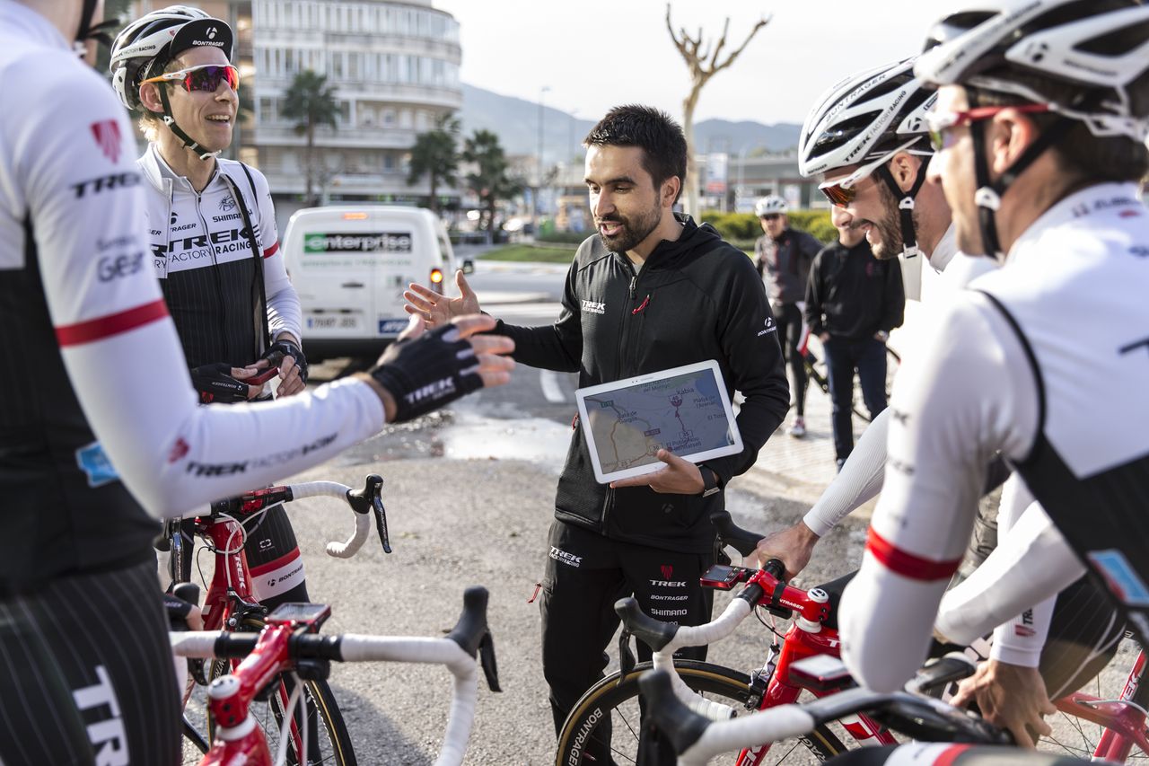 The riders get some information on the day ahead