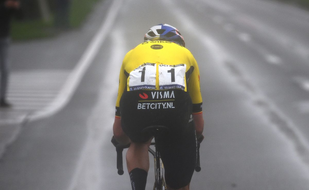“A beautiful sport with a dark edge” – Wout van Aert takes the hardest hit