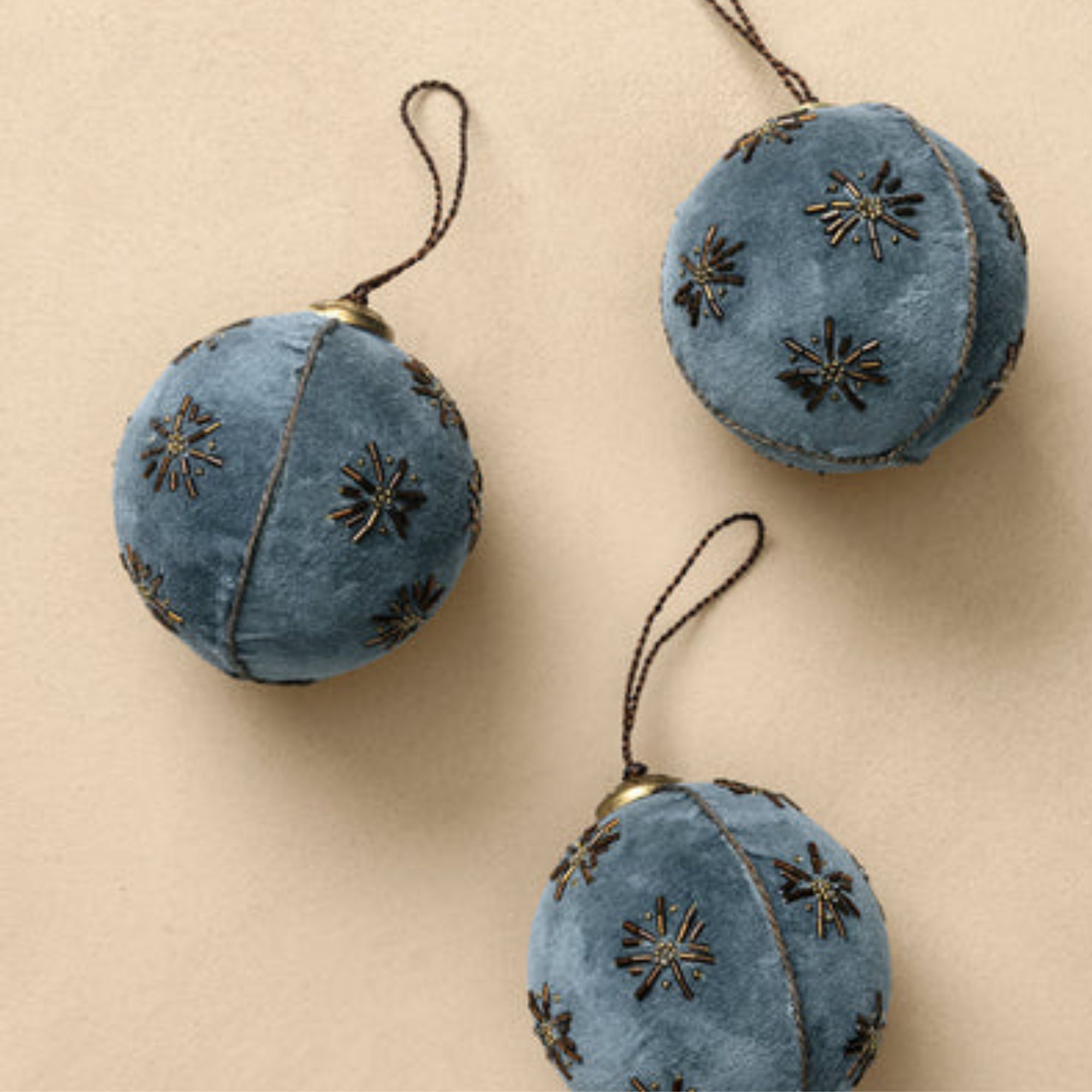 4&quot; Embroidered Velvet Baubles (Set of 3)