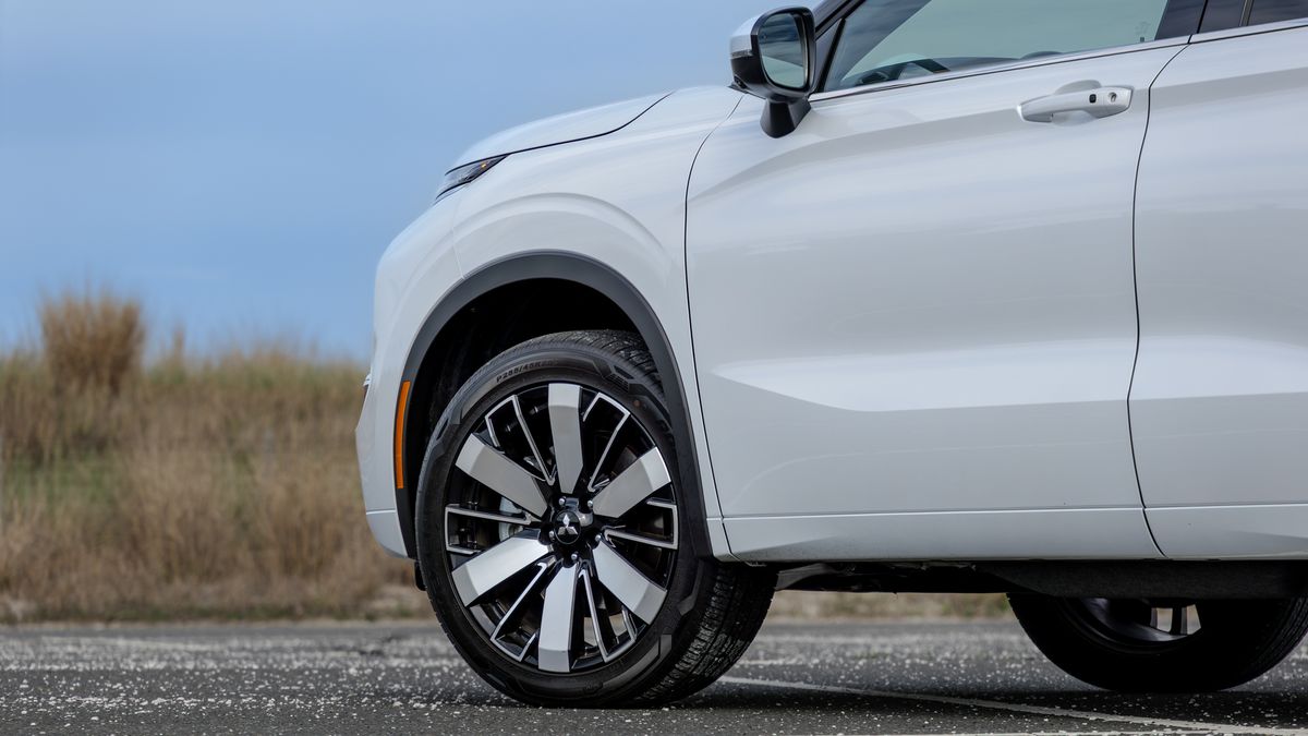 2026 Mitsubishi Outlander test drive.