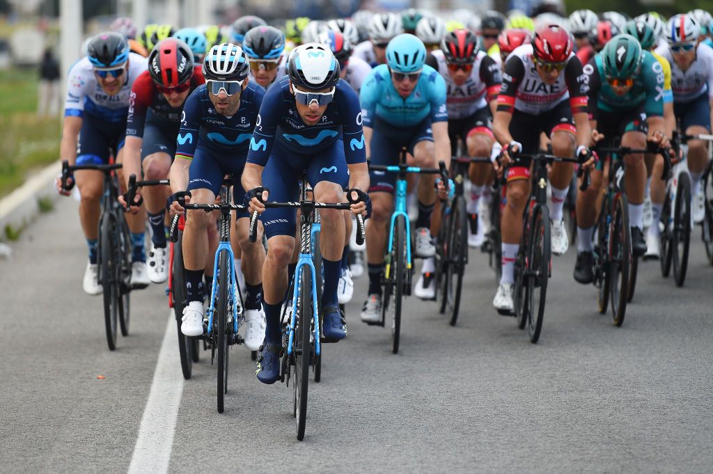 TORREVIEJA SPAIN FEBRUARY 05 LR Alejandro Valverde Belmonte of Spain and Jorge Arcas Pea of Spain and Movistar Team compete during the 73rd Volta A La Comunitat Valenciana 2022 Stage 4 a 1931km stage from Orihuela to Torrevieja VCV2022 on February 05 2022 in Torrevieja Spain Photo by Dario BelingheriGetty Images