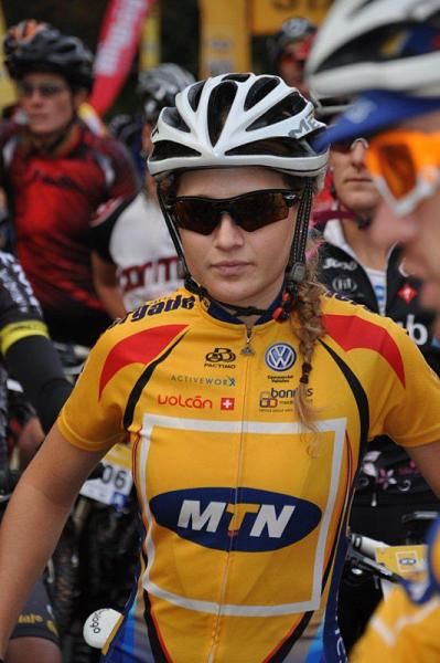 Mariske Strauss before the start of the women's race at the MTN Clarens round.