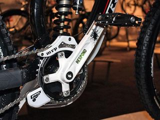 The Session 8 will come with new Respond cranks from Race Face.