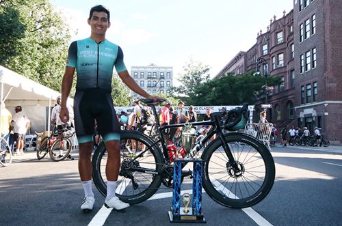 Images from the 2022 Harlem Skyscraper Cycling Classic