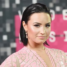 los angeles, ca august 30 singer demi lovato attends the 2015 mtv video music awards at microsoft theater on august 30, 2015 in los angeles, california photo by jason merrittgetty images