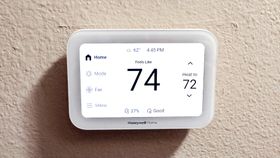 Honeywell Home X8S Smart Thermostat