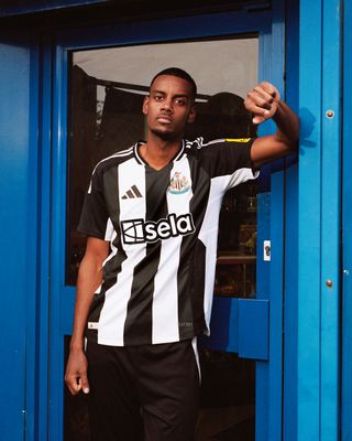 Alexander Isak in the new Adidas shirt for Newcastle United 2024/25 shot on location in North Shields