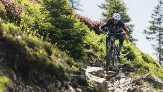 Danny Milner testing the YT Decoy SN on a trail