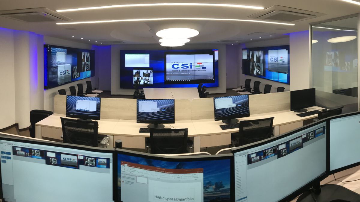 AV integrator CSI designed a three video-wall control room for the National Police of Colombia based on Datapath&#039;s VSN wall control line.