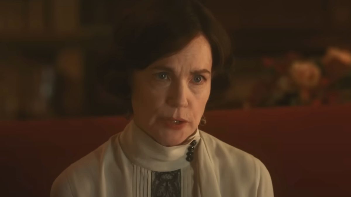 Elizabeth McGovern’s Latest Downton Abbey 3 Comments Tie Into A Rumor I Hope Becomes A Reality
