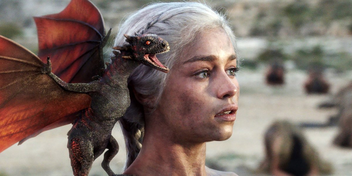 Game of Thrones Season 1 finale Dany and baby Drogon dragon