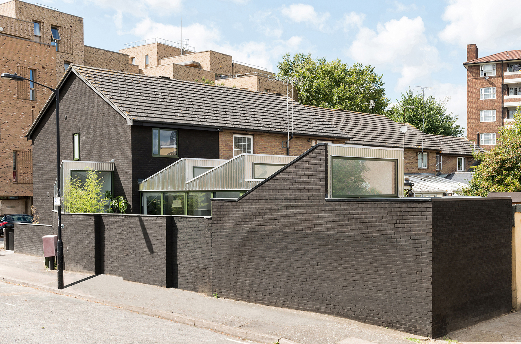 archmongers converted a detached garage into a bedroom