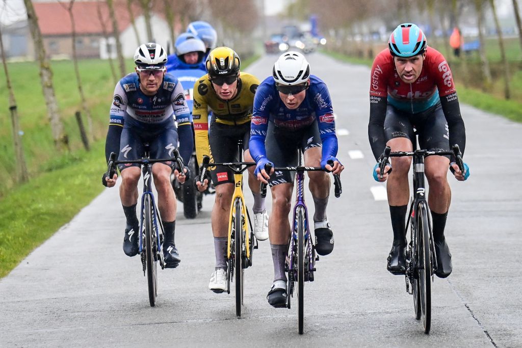 Jasper Philipsen (Alpecin-Deceuninck) in the lead group