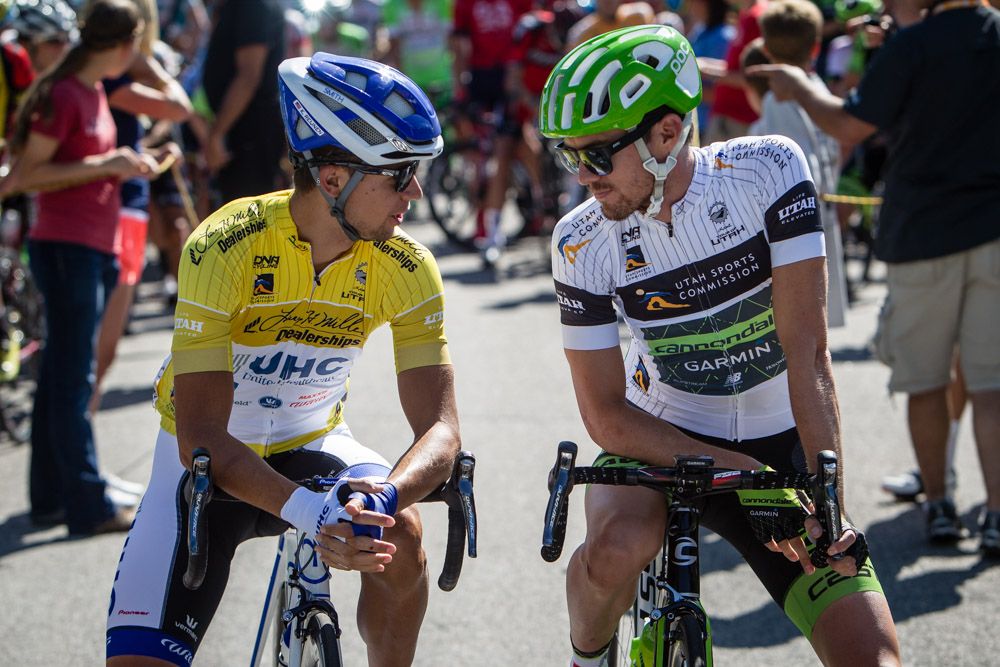 Kiel Reijnen (UnitedHealthcare) and Alex Howes (Cannondale) have a chat at the start.